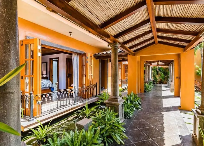 Exclusive Beachfront Private Pool & Bbq